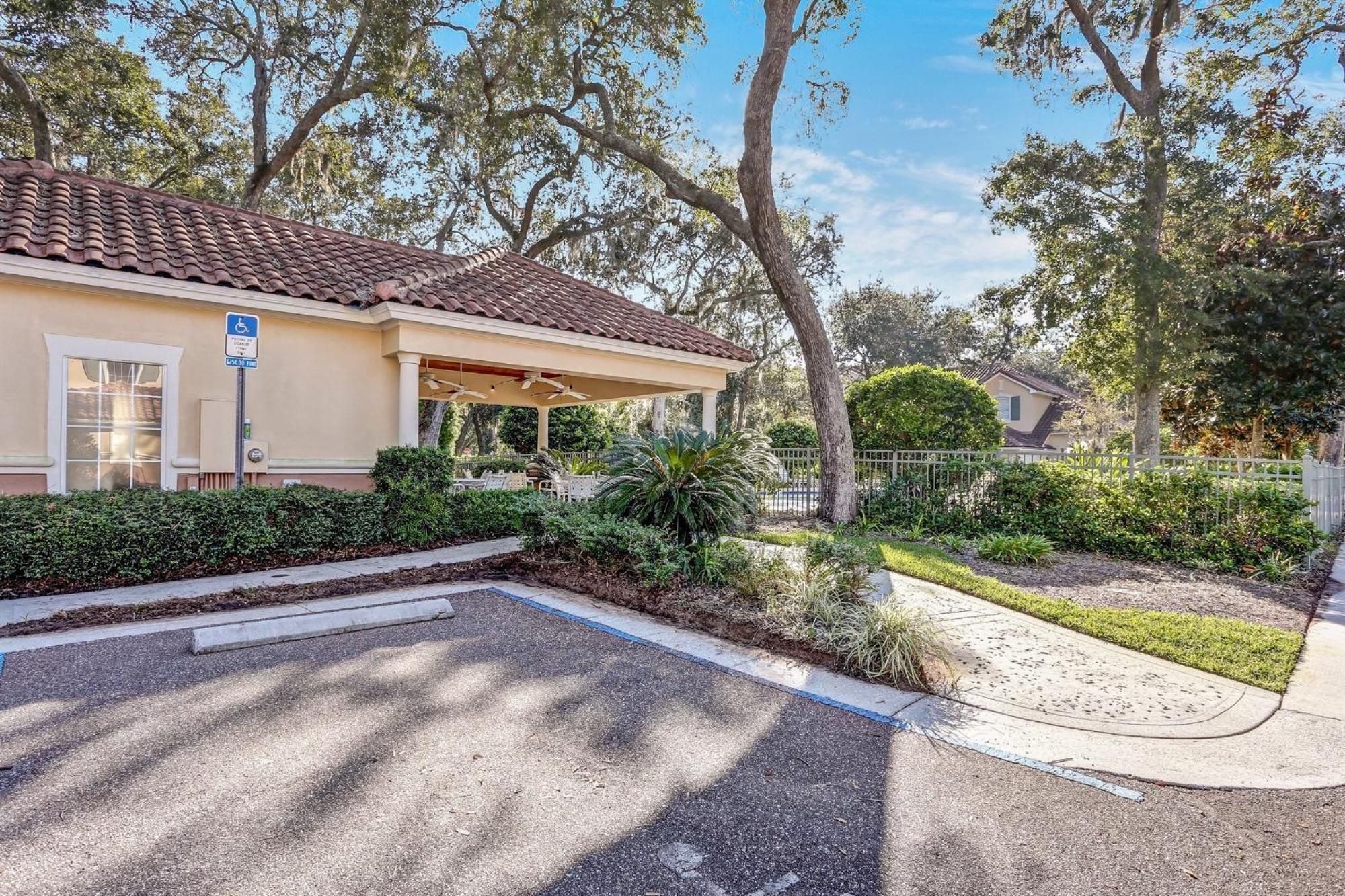 Gated Villas At Summer Beach American Beach Extérieur photo